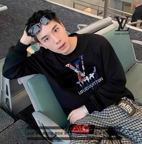 루* 패턴 무늬 로고 디자인 밍크양기모 티셔츠