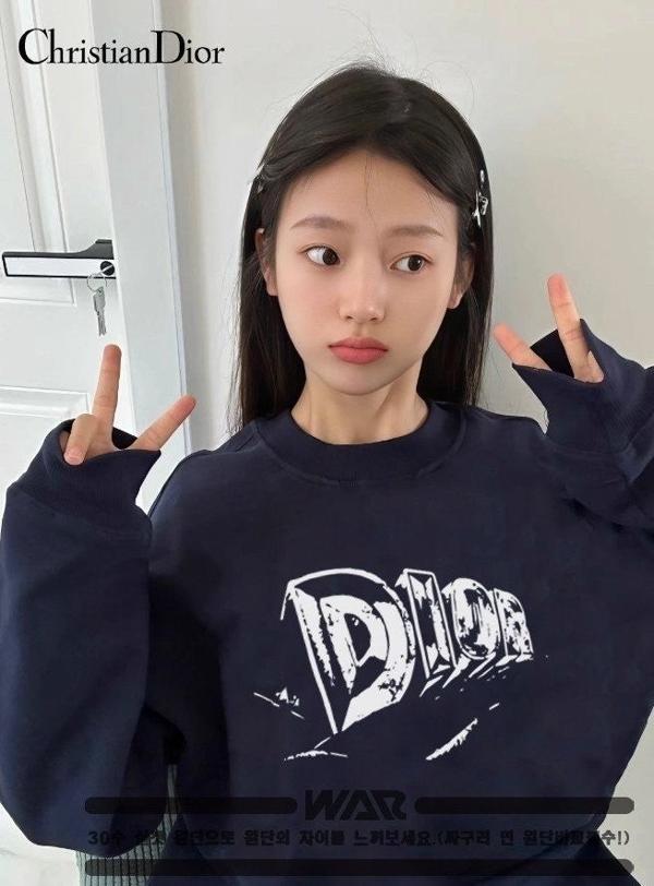 디* 육각 페인트 디자인 밍크양기모 티셔츠