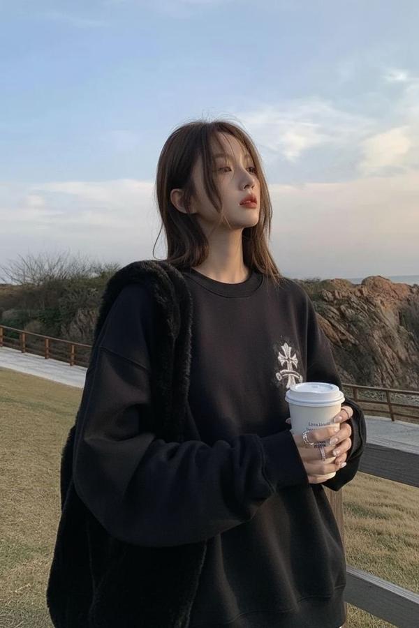 크* 십자가 레터링 자수 워싱 맨투맨 수입최고급(남녀공용)