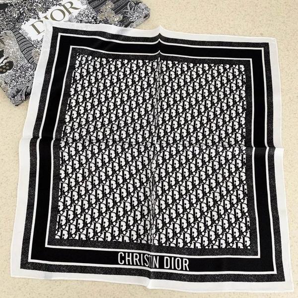 디* 리버서블 바이저 실크 스카프