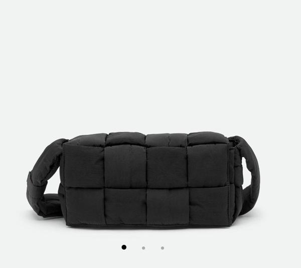 보** 패티드 카세트백