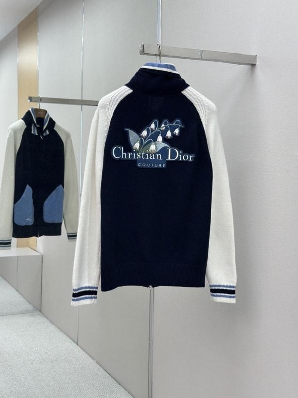 디* 은방울꽃 바시티 집업