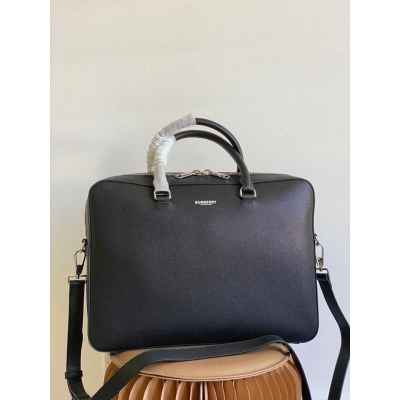 버** 로고 블랙레더 서류가방