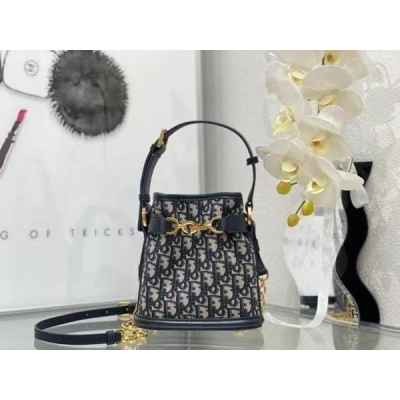 디* 오블리크 쎄 버킷백 스몰