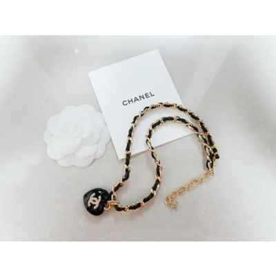 샤* 하트 레더 목걸이